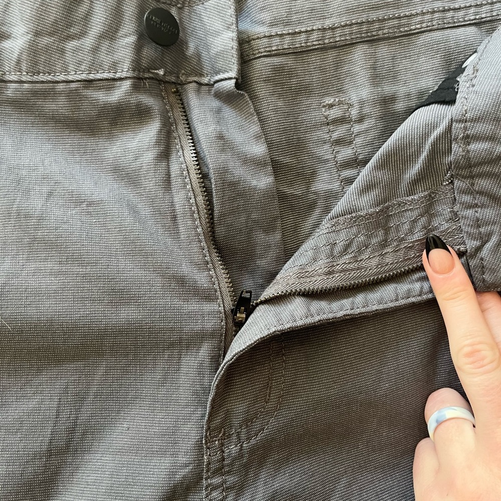 Gray pants size 38 Kenneth Cole